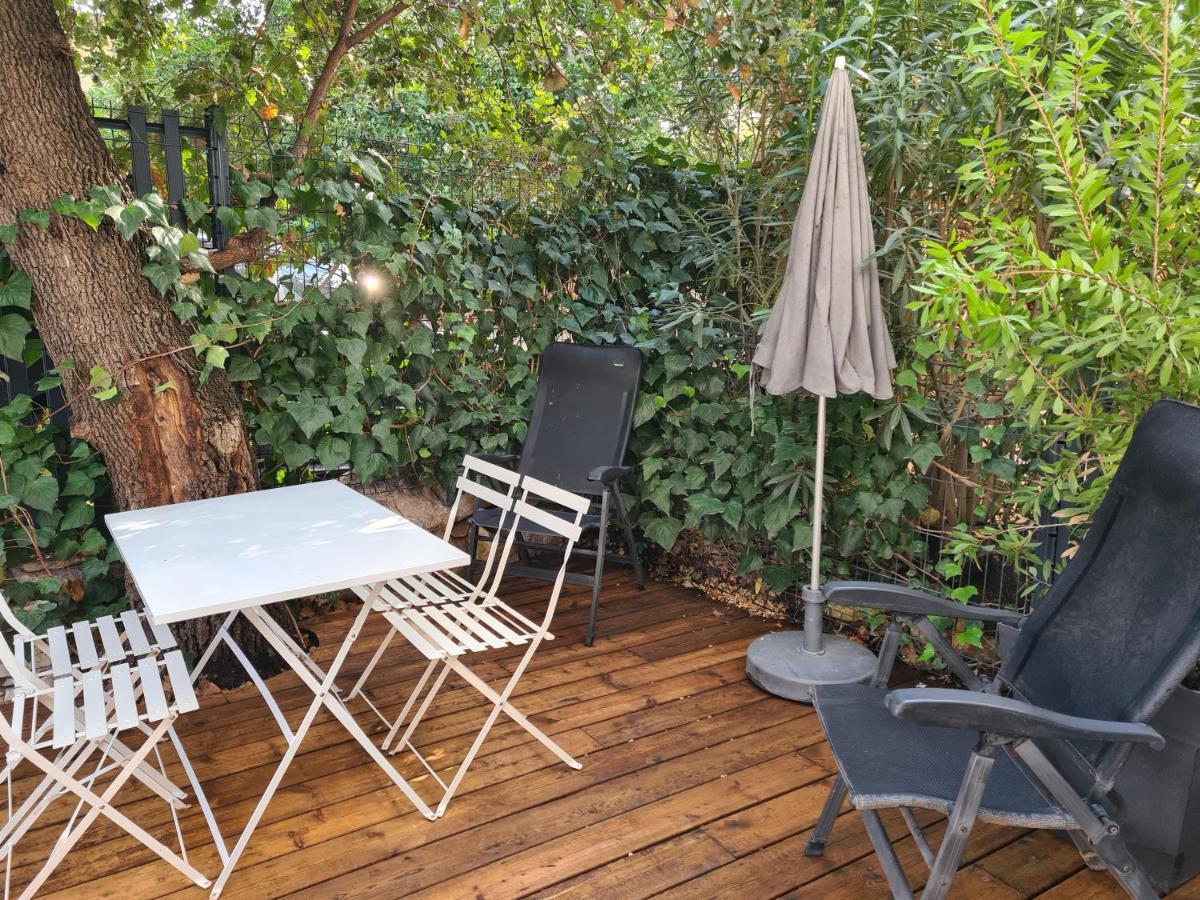 Les Chenes Verts Sommieres Exterior photo